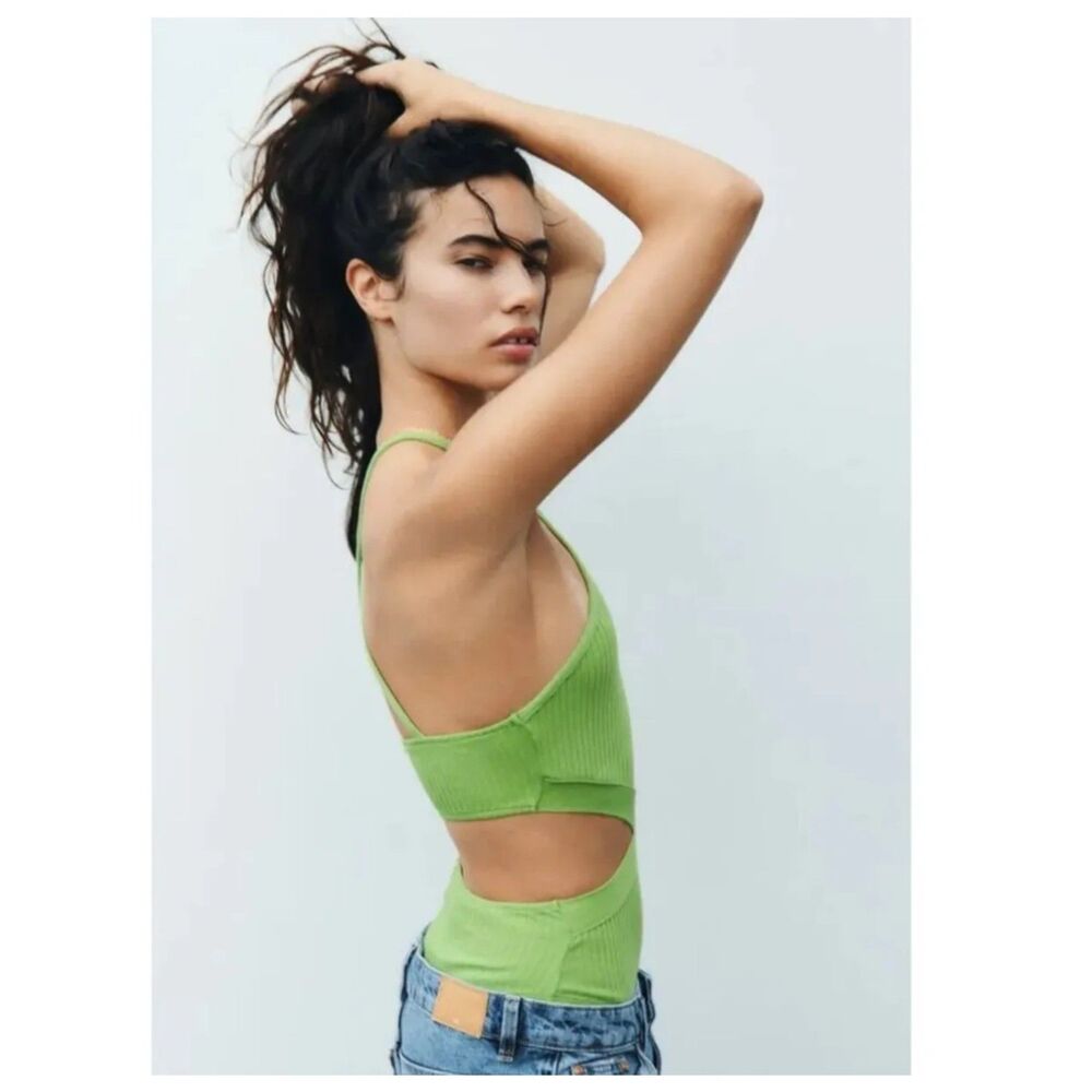 Zara Ribbed cut out body suit small